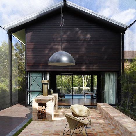 Queenslander Architecture, James Russell, Backyard Shed, Outdoor Pendant Lighting, Australian Architecture, Architecture Awards, Design Outdoor, Patio Interior, Backyard Makeover