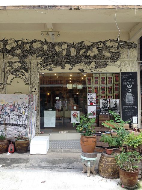 Singapore's Little Bastion of Cool: Tiong Bahru Painted Doorway, Singapore Vacation, Plants Outside, Singapore Attractions, Tiong Bahru, Singapore Itinerary, Singapore Sling, Blind Date With A Book, Date With A Book