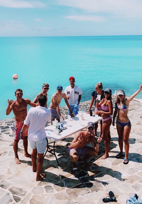 Darty Szn Aesthetic, Vacation Pictures Friends, Vibe Board, Girl Trip, Beach Friends, Party Animals, Summer Goals, Friend Group, Vacation Pictures