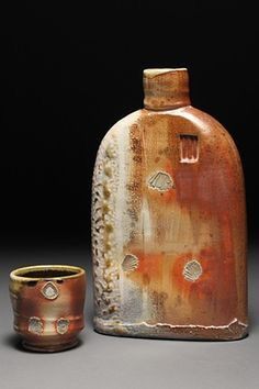 Ceramic Flask Handmade, Wood Firing Ceramics, Wood Fire Ceramics, Wood Fire Pottery, Wood Fired Ceramics, Soda Fired Pottery, Wood Fired Pottery, Ceramic Flask, Ceramic Bottles