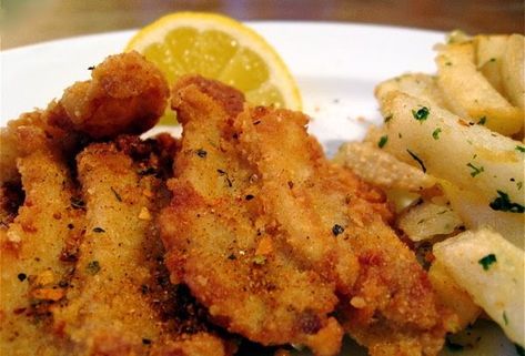 Fried Razor Clams, Clam Strips Recipe, Razor Clams Recipe, Seafood Cakes, Fried Clams, Fresh Seafood Recipes, Seafood Dish Recipes, Sea Foods, Baked Steak