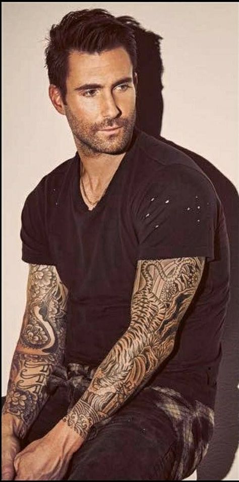 Mr. Levine ❤ Adam Levine Tattoos, Music Tattoo Sleeves, Tattoo Music, Beatiful People, Scruffy Men, Music Tattoo, Adam Levine, Sleeve Men, Maroon 5