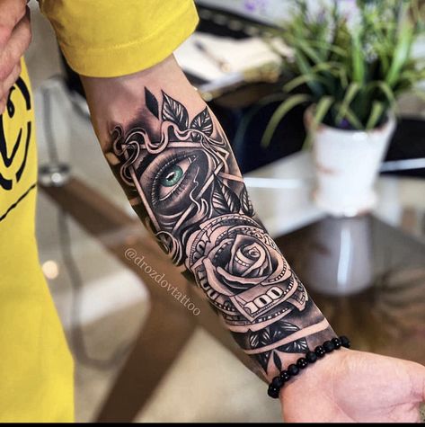 Amazing Tattoos For Guys, Manga Tattoo Hombre Ideas, Black Work Tattoo Design, Natur Tattoo Arm, Half Sleeve Tattoos Forearm, Men Tattoos Arm Sleeve, Forarm Tattoos, Cool Arm Tattoos, Forearm Sleeve Tattoos