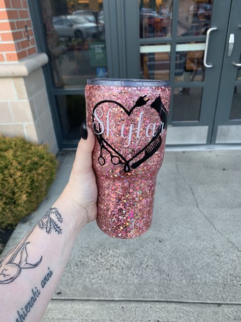 Cosmetology Tumbler Cups, Resin Cups, Tumblr Cup, Epoxy Tumblers, Cup Ideas, Dream Career, Tumbler Cups Diy, Diy Cups, Tumbler Ideas