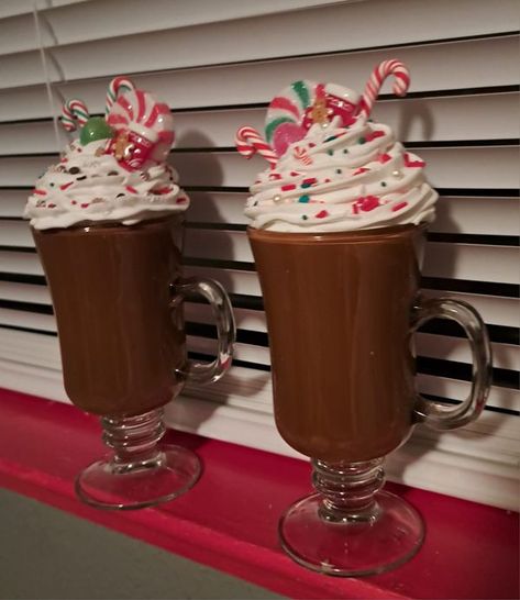 Gingerbread Playhouse, Fake Hot Chocolate, Dollar Tree Crafts Diy, Gingerbread Hot Chocolate, Hot Chocolate Mugs, Gingerbread Decor, Gingerbread Diy, Arts And Crafts For Adults, Ornaments Homemade