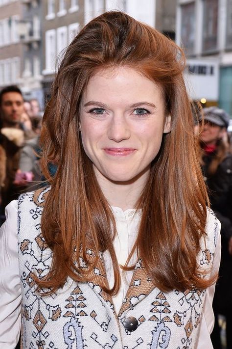 Rose Leslie Natural Auburn Hair, Auburn Hair Dye, Red Brown Hair Color, Brown Hair Color Shades, Auburn Hair Color, Dark Red Hair Color, Shades Of Red Hair, Auburn Color, Rose Leslie