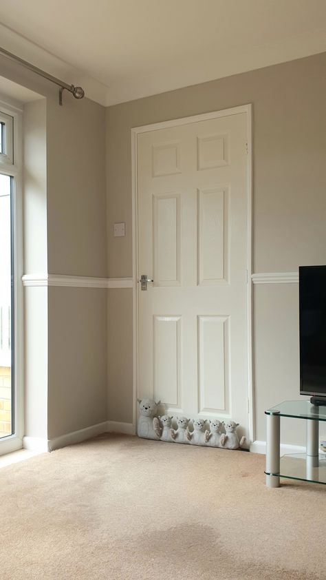 Dulux pebble shore Split Colour Walls Living Room, Pebble Shore Dulux Paint Hallway, Pebble Shore Dulux Paint, Dulux Pebble Shore, Denim Drift, Street Dreams, Hall Stairs, Stairs Landing, Home Wall Painting