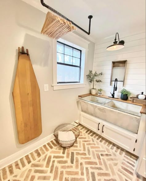 Dream Laundry Room, Mudroom Laundry Room, Laundry Room Renovation, Farmhouse Laundry Room, Laundry Room Remodel, Laundry Room Inspiration, Laundry Mud Room, Laundry Room Makeover, Laundry Room Design