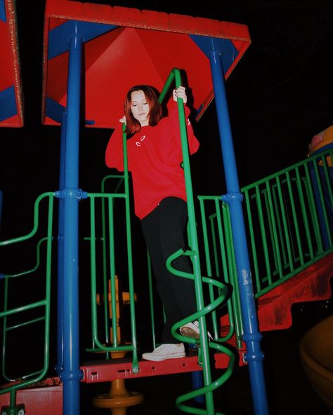 Photoshoot At Playground, Playground Pose Ideas, Playground Photoshoot Aesthetic, Theme Park Photoshoot, Playground Photoshoot Ideas, Silly Photoshoot Ideas, Photoshoot Playground, Dark Playground, Nostalgia Photoshoot