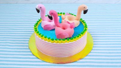 Pool Party Cake, Pool Party Cakes, Ice Cream Cake Recipe, Curd Recipe, Buttercream Recipe, Chocolate Wafers, Ice Cream Party, Cute Fruit, Candy Melts