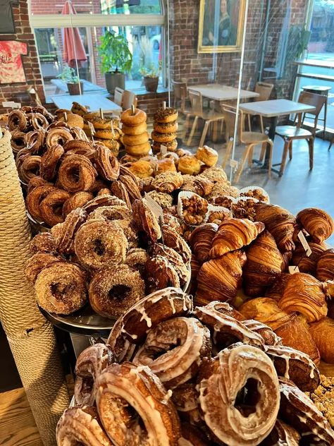 Bar Harbor Spot Named Best Hidden Gem in Maine Doesn't Exist Canadian Cruise, Maine Aesthetic, Maine Road Trip, Chicken Barn, Donut Bar, Bar Harbor Maine, Harbor Island, Apple Cider Donuts, Coastal Grandma