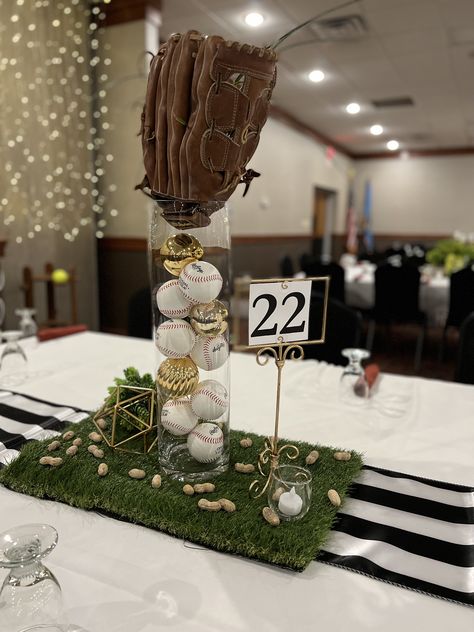 All Sports Banquet Decorations, Baseball Centerpiece Ideas Banquet, Softball Banquet Ideas Table Decorations, Baseball Centerpiece Ideas, Sports Banquet Decorations, High School Graduation Party Centerpieces, Sports Banquet Centerpieces, Sports Themed Centerpieces, Cricket Party