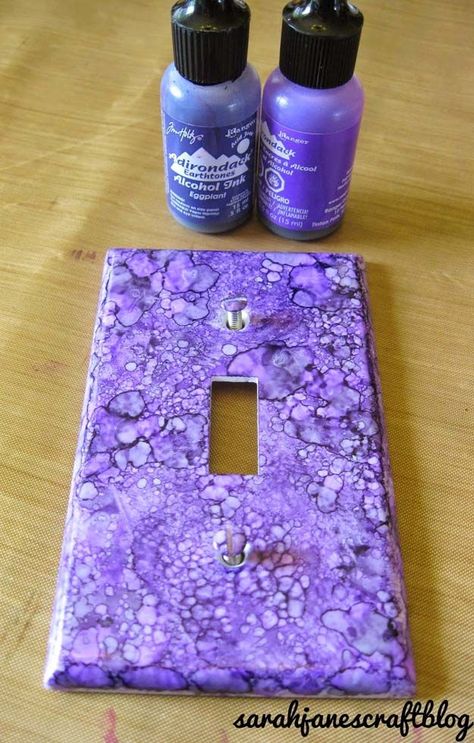 DIY Purple Room Decor - DIY Alcohol Ink Switch Plates - Best Bedroom Ideas and Projects in Purple - Cool Accessories, Crafts, Wall Art, Lamps, Rugs, Pillows for Adults, Teen and Girls Room http://diyprojectsforteens.com/diy-room-decor-purple Blankets Fluffy, Diy Blankets, Tassel Diy, Purple Room Decor, Rug Diy, Blankets Crochet, Purple Room, Yarn Tassel, Decorative Tassels