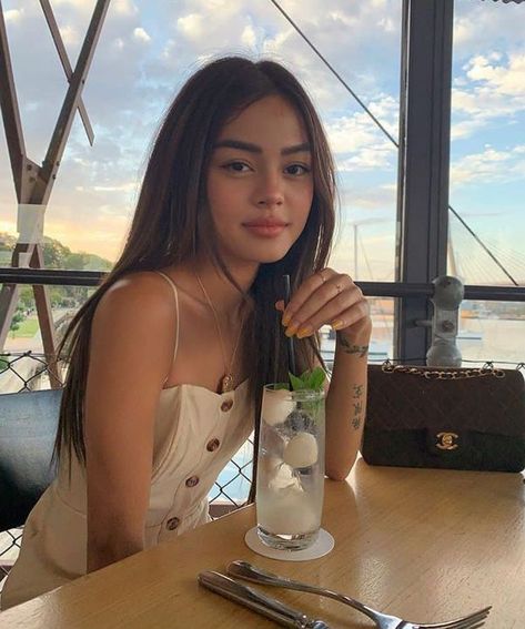 Lily Maymac, Foto Top, Pose Fotografi, Selfie Poses Instagram, Instagram Photo Inspiration, Foto Pose, Foto Inspiration, Grunge Hair, Cute Poses