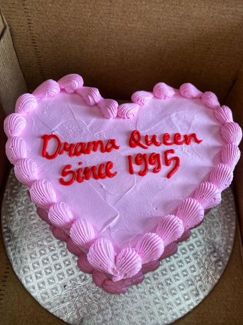 Birthday Cake Ideas Writing, What To Write On A Birthday Cake Funny, Cake For 27th Birthday, Birthday Cake Not Cake, Drama Queen Birthday Cake, Birthday Cake 28th Girl, Funny Birthday Cake Writing, Cake Birthday Quotes, 26th Birthday Cupcakes