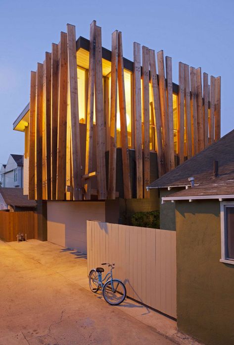 Architecture Cool, Wood Architecture, Exterior Cladding, Design Exterior, Architecture Exterior, Facade Architecture, Facade Design, Architectural Inspiration, Residential Architecture