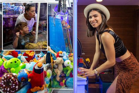 I'm an arcade worker — I found the secret to beating the claw machine Claw Machine Hacks, Claw Crane, Santa Claws, Claw Machine, Weird But True, The Claw, Perfect Timing, Great Job, New York Post