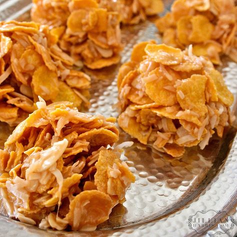 EASIEST recipe ever... OOOIE GOOEY cornflake coconut chews.  YUM http://www.jillianharris.com/post/food-friday-coconut-cornflake-chews Cornflake Chews, Cornflake Recipes, Coconut Corn, Coconut Squares, Bake Sweets, American Thanksgiving, Cornflake Cookies, Corn Flake, Lemon Mousse