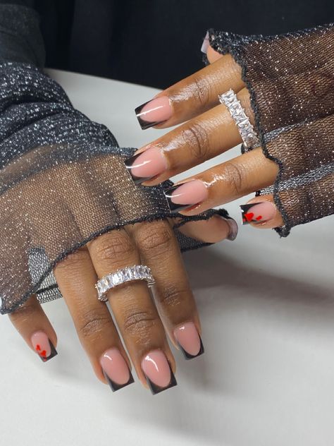 Vday nails Shortie French Tip Nails, Black Vday Nails, Nude Short Acrylic Nails, Black Nail Inspo, Vday Nails, Parting Hair, 2023 Nails, Plain Nails, French Tip Nail Designs