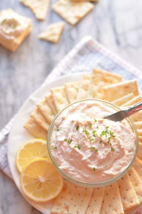 Creamy Smoked Trout Pate Smoked Trout Pate Recipe, Cafe Appetizers, Seafood Canapes, Trout Pate, Idaho Food, Fish Pate, Smoker Diy, Smoked Trout Pate, Fish Dip