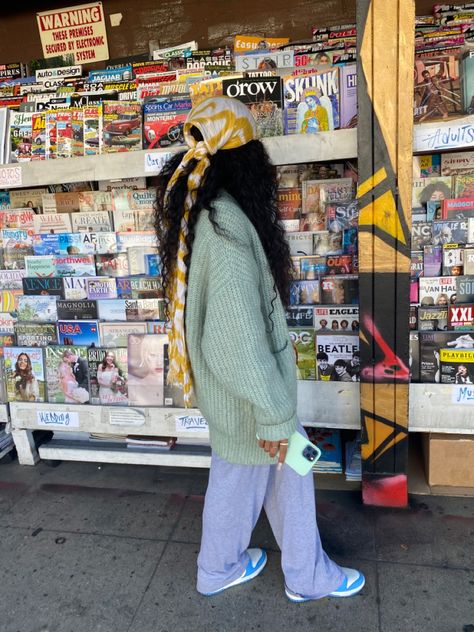 Blue Nike Dunks, Oversized Cardigan Outfit, Hair Scarf Tutorial, Scarf Tutorial, Cardigan Outfit, Cardigan Outfits, Casual Chic Outfit, Oversized Cardigan, Blue Nike