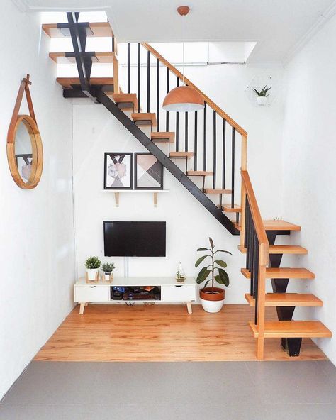 Tiny House Stairs, Stair Design, Small Cottage Homes, Stairs Ideas, Home Stairs Design, Minimal House Design, House Modern, Modern Staircase, House Stairs