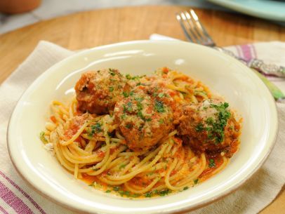 Spaghetti and Meatballs Recipe : Geoffrey Zakarian : Food Network Geoffrey Zakarian Recipes, Food Network The Kitchen, Classic Meatballs, Spaghetti With Meatballs, Spaghetti And Meatballs Recipe, Geoffrey Zakarian, Pasta Food Recipes, Sweet Pork, The Kitchen Recipes