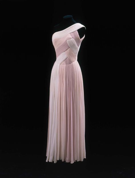 Asymmetrical Evening Dress, Madame Gres, Madeleine Vionnet, Fashion 1960s, Elsa Schiaparelli, Designer Evening Dresses, Vintage Gowns, 1930s Fashion, Vintage Couture