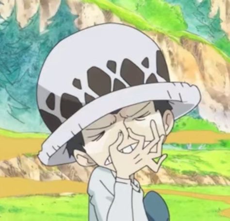 Law Funny One Piece, One Piece Reaction Images, One Piece Meme, One Piece Man, Time Skip, Reaction Images, One Piece Funny, Trafalgar Law, One Piece Images