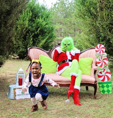 52 Fun Randoms to Spice Up the Day Pictures With The Grinch Ideas, Funny Grinch Photoshoot, Grinch Photoshoot, Grinch Costumes, Diy Photography Props, Fresh Cut Christmas Trees, Christmas Photo Booth, Santa Photos, Enjoy Your Day