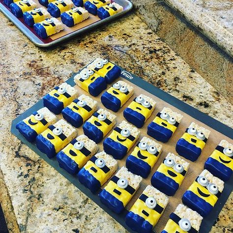 Minion Treats, Minions Birthday Theme, Rice Pops, Rice Crispie, Rice Treats, Minions Birthday, Minions Party, Minion Theme, Minion Birthday Party