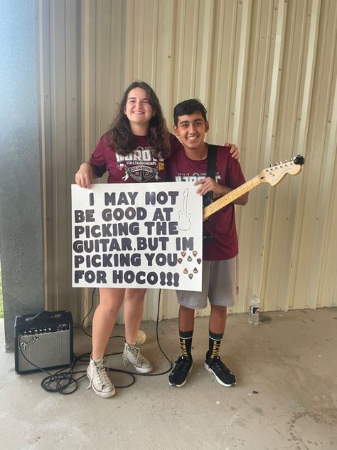 Guitar Sadies Proposal, Guitar Promposal Ideas, Guitar Hoco Proposal, Promposal Ideas For Him, Best Prom Proposals, Asking To Homecoming, Hoco Signs, Sadies Proposal, Formal Proposals