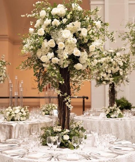 Enchanted Forest Centerpieces, Flower Centrepieces, Romantic Wedding Centerpieces, Purple And Gold Wedding, Enchanted Garden Wedding, Dream Wedding Reception, White Floral Arrangements, Forest Theme Wedding, Elegant Birthday Party