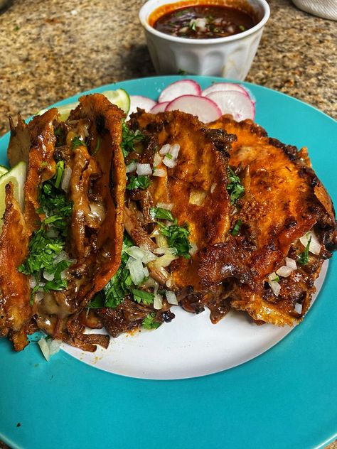 1 large can of enchilada sauce and enough beef broth to cover meat. Skip everything between the * Enchiladas Beef, Birria Tacos Recipe, Beef Birria Recipe, Birria Tacos, Tacos And Burritos, Mexican Cooking, Hispanic Food, Mexican Food Recipes Authentic, Food Goals