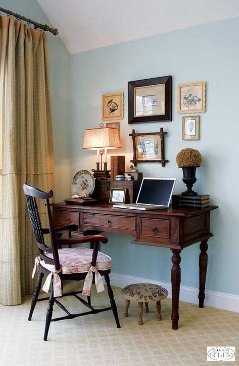 Casa Vintage, Home Office Space, A Desk, Home Office Design, A Chair, Home Office Decor, Home Deco, Decor Inspiration, Family Room