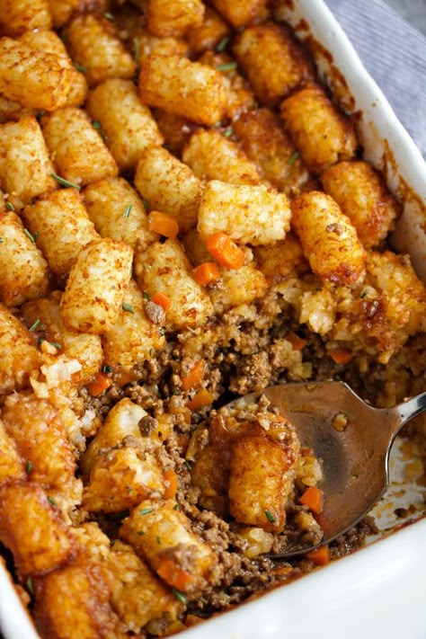 Cottage Pie with Tater Tots – 5 Boys Baker Ground Beef Tater Tot Casserole, Hamburger Tater Tot Casserole, Beef Tater Tot Casserole, Tot Recipes, Easy Tater Tots, Tater Tot Recipes, Tater Tot Casserole Recipes, Tot Casserole, Tater Tot Casserole