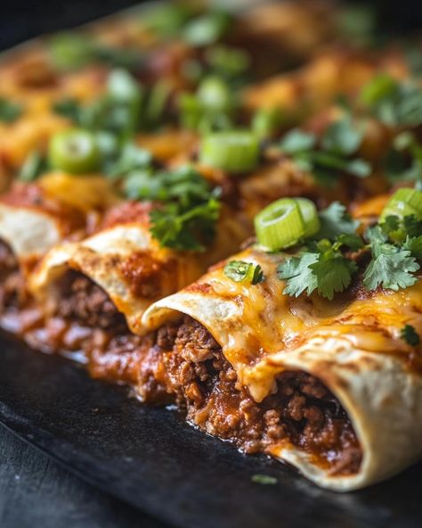 Discover a mouthwatering recipe for beef enchiladas that will blow your mind! Perfect for any meal, this dish is easy to make and full of flavor. Shredded Beef Enchilada Recipe, Traditional Enchilada Recipe, Homemade Enchiladas Beef, Skillet Enchiladas Beef, Best Ground Beef Enchiladas, Beef Enchiladas With Red Sauce Authentic, New Mexico Enchiladas, What To Serve With Enchiladas, Beef Enchiladas With Cheese Sauce