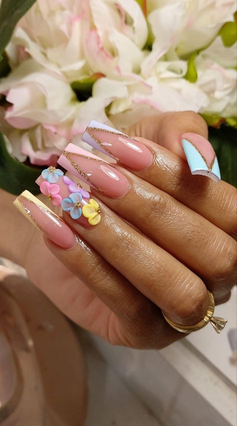 May Nails Ideas 2023, Nails Ideas Almond, May Nails Ideas, Almond Summer Nails, Nails Ideas 2023, Summer Nails Short, Summer Nails Summer, Summer Nails 2024, Gel Nail Stickers