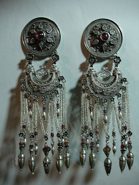 Middle Eastern Accessories, Traditional Romanian Jewelry, Romani Jewelry, Tajik Jewelry, Arabian Jewelry, Persian Jewelry, Middle East Jewelry, Middle Eastern Jewelry, Continental Army