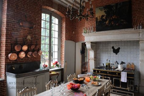 French Country Style Kitchen, Sharon Santoni, Unfitted Kitchen, Old World Kitchens, European Kitchen, My French Country Home, Country Kitchen Designs, French Interiors, Miniature Ideas