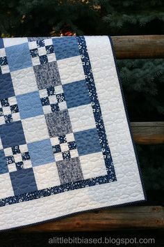 Easy Blue And White Quilts, Blue Quilts Ideas Free Pattern, Denim And Cotton Quilt, Blue And White Quilt Patterns Free, 5 Color Quilt Pattern, 4 Color Quilt Patterns, Baby Boy Quilts Ideas Free Pattern, Blue Quilts Ideas, Boy Quilt Patterns