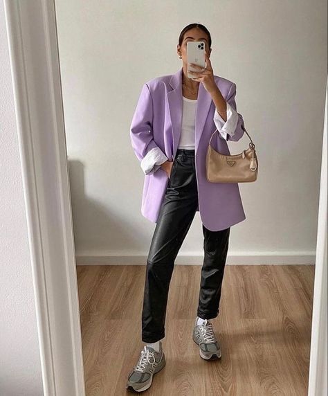 Purple Blazer Outfit, Dressed Up, Elegant Classy Outfits, Smart Casual Work Outfit, Purple Blazer, Daily Fashion Inspiration, Street Style Edgy, Blazer Outfit, Business Casual Outfits For Work