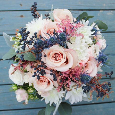 Navy Blue Wedding Colors, Blue Wedding Colors, Pretty Wedding Bouquet, Blue And Blush Wedding, Blush Wedding Flowers, Navy Wedding Invitations, Winter Wedding Colors, Spring Wedding Colors, Prom Flowers