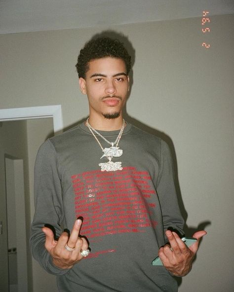 Jay Critch, Black Haired Anime Boy, Black Men Fashion Urban, Light Skin Men, Black Men Street Fashion, Men Street Fashion, Cute Black Guys, Attractive Guys