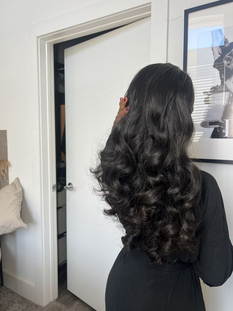 Dominican Blowout, Blowout Curls, Natural Hair Blowout, Hair Black Women, Black Jokes, Blowout Hair, Slick Hairstyles, Hair Laid, Hair Black