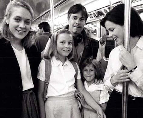 ‘I’d written it to warn my daughters of the perils out there, how guys are’ … Chloë Sevigny, Whit Stillman and his daughters, and Kate Beckinsale during filming of The Last Days of Disco. The Last Days Of Disco, Penthouse Party, Last Days Of Disco, Agnes Varda, Chloë Sevigny, Film Shots, Movies Scenes, Claire Danes, Chloe Sevigny