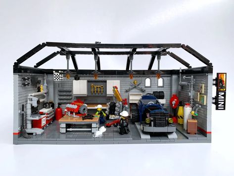 Lego Car Garage Ideas, Lego Car Garage, Lego Room Ideas, Car Showroom Interior, Lego Factory, Lego Christmas Village, Classic Car Garage, Mechanical Workshop, Garage Car