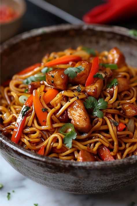 Gluten Free Recipes Noodles, Lo Mein Gluten Free, Gluten Free Low Mein Recipe, Gluten Free Asian Noodles, Gluten Free Rice Noodle Recipes, Gluten Free Chow Mein, Healthy Lo Mein Recipe, Lo Mein Noodles Recipe, Vegetarian Lo Mein