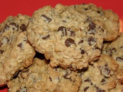 Sour Cream Oatmeal Cookies Oatmeal Cookies Recipes Easy, Soft Oatmeal Cookies, Oatmeal Cookie Recipe, Small Batch Cookies, Small Batch Baking, Easy Dessert Recipes, Oatmeal Chocolate Chip, Oatmeal Cookie, Oatmeal Chocolate