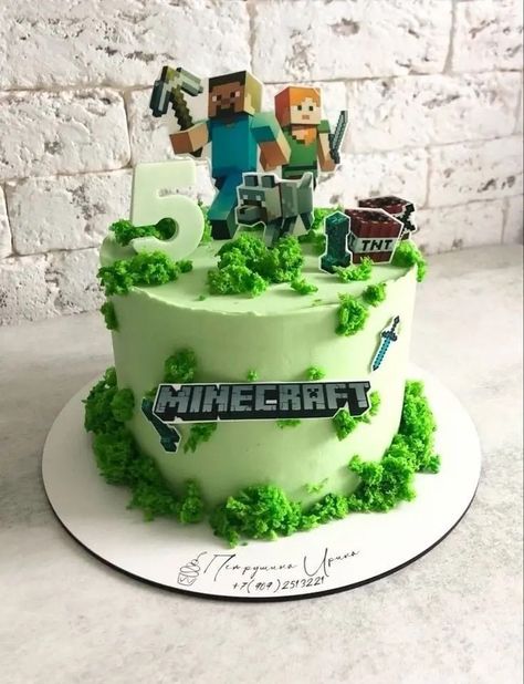 Cake Designs Minecraft, Cake Maincraft, Minecraft Cake Simple, Minecraft Bday Cake, Minecraft Cakes Ideas, Minecraft Birthday Cakes, Minecraft Cake Buttercream, Minecraft Party Ideas Decoration, Maincraft Cake